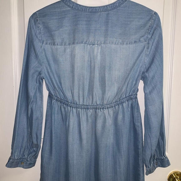 H&M Maternity Chambray Top - Picture 3 of 5